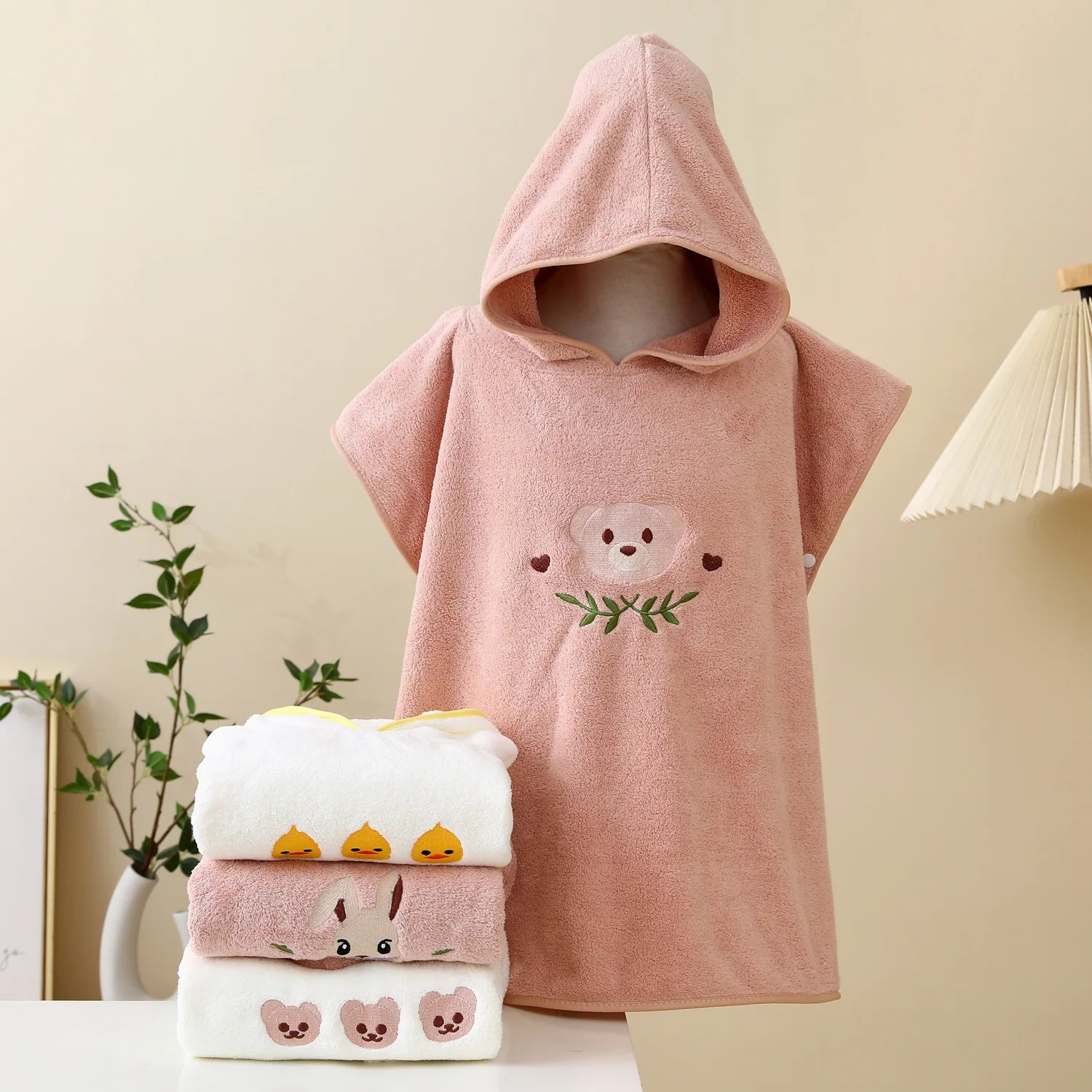 Coral Fleece Hooded Bath Towel Baby Cloak 60X120cm Cartoon Bear Rabbit Children's Bathrobe Baby Beach Towel
