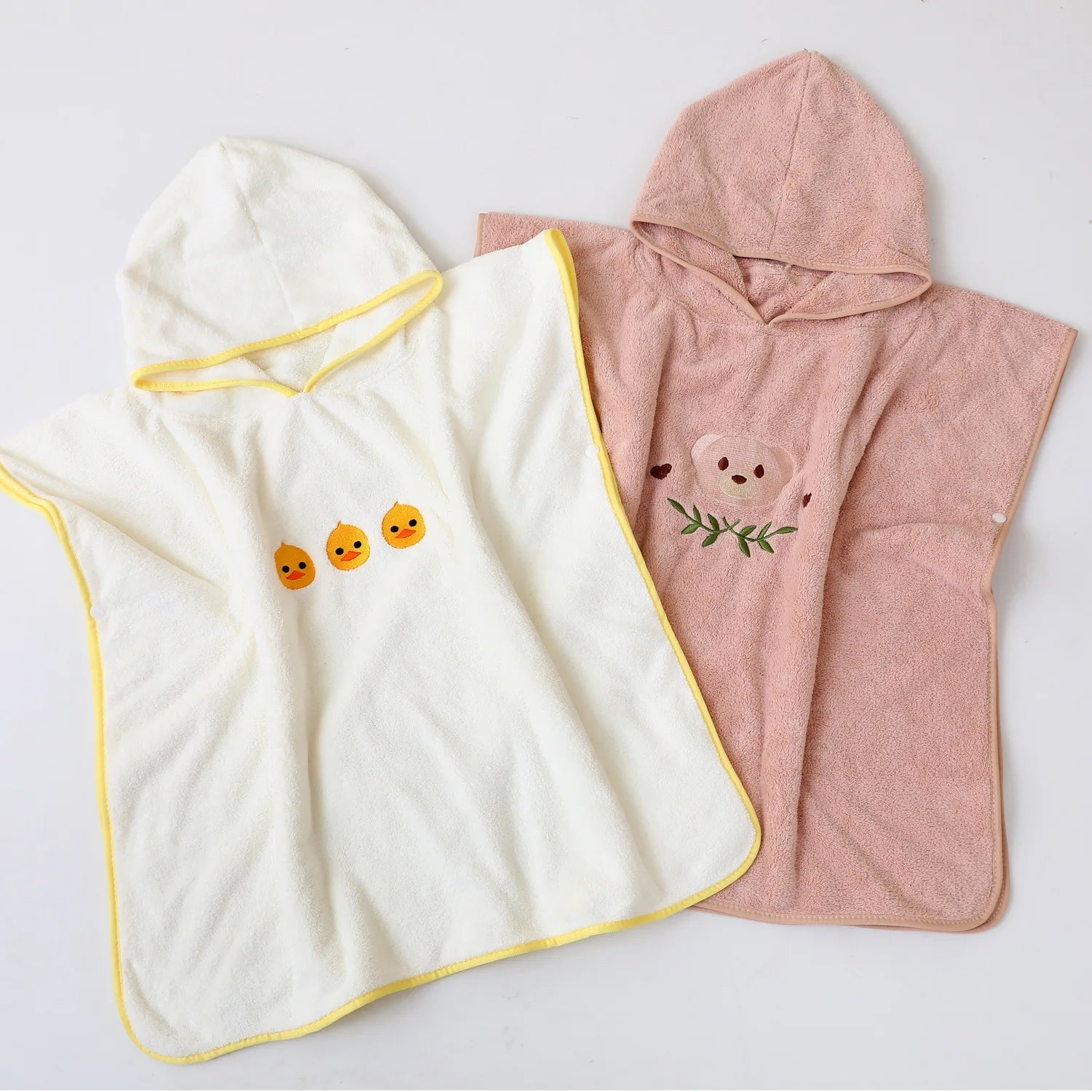 Coral Fleece Hooded Bath Towel Baby Cloak 60X120cm Cartoon Bear Rabbit Children's Bathrobe Baby Beach Towel