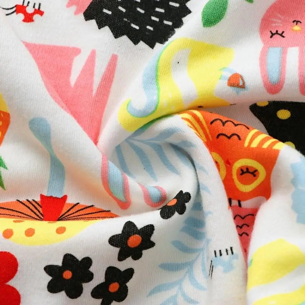 Pure cotton skin-friendly newborn baby wrap, easy to wear with, easy to change diapers, with a cap, give baby more protection